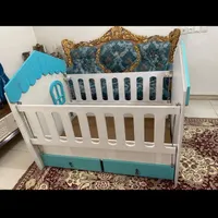 درحد نو همچی نو یدونه ریز زدگی دارع قیمت پایه|تخت و صندلی بچه|ری, |دیوار