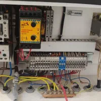 خدمات برق صنعتی(تابلو برق)|خدمات پیشه و مهارت|کاشان, باهنر|دیوار