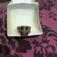 انگشتر شیر و تاج