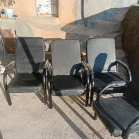 شش عدد صندلی  چرم در حد نو