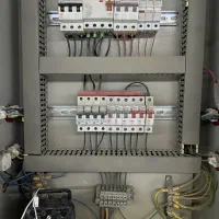 برقکار برقراری نصب لوستر|خدمات پیشه و مهارت|قم, نیروگاه|دیوار