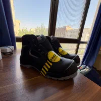 فروش فوری کفش ایمنی زیر قیمت مشابه