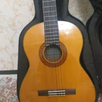 گیتار یاماها c70 همراه با کیف چرم. ساز دف