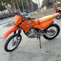 تریل روان QM|موتورسیکلت|صحنه, |دیوار