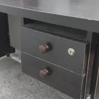فروش میز اداری و صندلی چرخدار