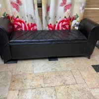 پاف صندوق دار و۱ عدد اینه قدی بلندچرخدار چراغدار