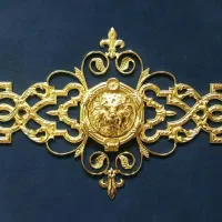 دیوارکوب رخ شیر