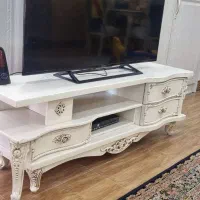 میز زیر تلویزیون