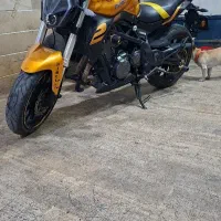 بنلی ۳۰۰ دوسیلندر