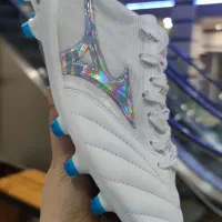 کفش فوتبالی میزانو