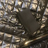 کاپشن|لباس|ملایر, |دیوار