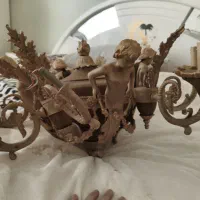 دو عدد لوستر کلاسیک برنزی فرشته و دوعدد ظرف میوه