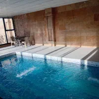 اجاره-فوری-ویلانوساز-استخرسرپوشیده-لوکس-وبسیارتمیز