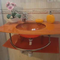 روشویی شیشه ای وشیر قهرمان