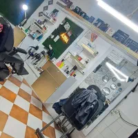 دکوراسیون آرایشگاه|آرایشگاه و سالن‌های زیبایی|بزینه رود, |دیوار