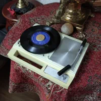 گرامافون ژاپنی