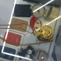 گردن بند طلایی نو نو تازه خریدم