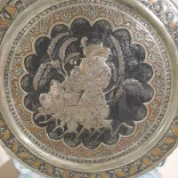 سینی نقش برجسته فلزی