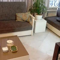 مبل و میز وسط