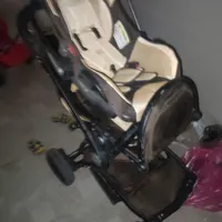 یک عدد کالسکه با متعلقات