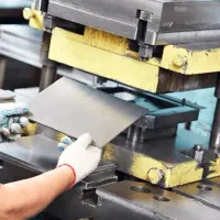 استخدام نیروی پرسکاری فنی حرفه‌ای