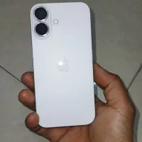آیفون ۱۶ نرمال سفید