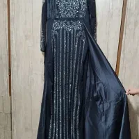 لباس مجلسی نو|لباس|صدرا-فارس, فاز ۱|دیوار