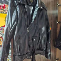 کاپشن چرم|لباس|پیشوا, |دیوار