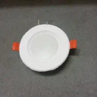 هالوژن ۷ وات