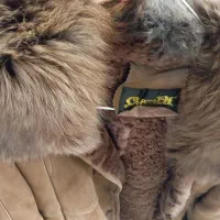 پالتو خز ضخیم|لباس|بیرجند, |دیوار