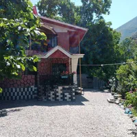 ویلا اجاره مشرف به رودخانه|اجارهٔ کوتاه‌مدت ویلا و باغ|کلاردشت, |دیوار