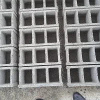 به دو نفر بلوکزن نیازمندیم