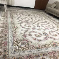 یک تیکه فرش 12متری