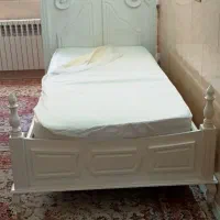 تخت خواب یک نفره