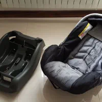 کریر even flo با پایه صندلی ماشین