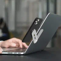 پایه نگهدارنده موبایل کنار لپ تاپ و مانیتور