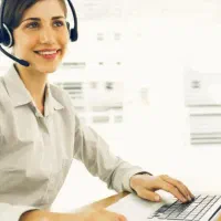 خانم جهت منشی و سفارشگیری غذا