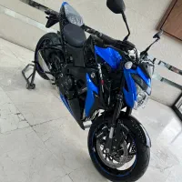 سوزوکی ۱۰۰۰