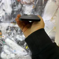 ایفون ۱۶نرمال مشکی ۱۲۸ با ریجستری|موبایل|اصفهان, مفتح|دیوار