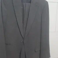 کت شلوار پسرونه بدون ایراد دو سه بار پوشیده شده|لباس|گلستان (تهران), |دیوار