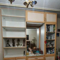 ویترین و کتابخانه و میز توالت