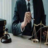 وکیل تخصصی با تیم باتجربه و پیگیر