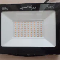 نور افکن ال ای دی  3تاش 370.000