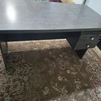میز و صندلی