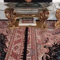 میز جلو مبلی عسلی سلطنتی ورق بزنید
