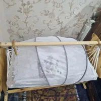 گهواره کودک|تخت و صندلی بچه|نجف‌آباد, حومه نجف آباد|دیوار