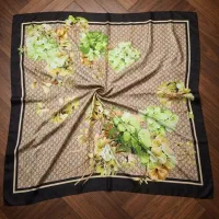 روسری خاص وشیک سایز ۱۴۰در ۱۴۰