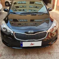 کیا سراتو وارداتی