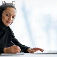 دعوت به همکار منشی خانوم