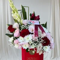 دسته گل در هر سایز|گل مصنوعی|ارومیه, |دیوار